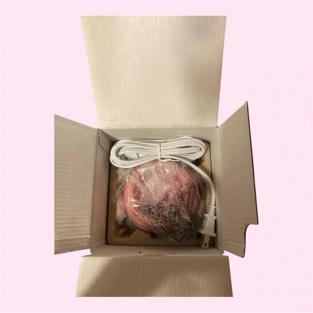 SCENTSY Petal Pink Warmer Brand New WHIFF BOX